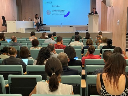 ESMS numérique : réussir le déploiement du programme en établissement et service